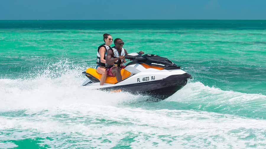 Arabian Gulf Jet Ski Adventure – Ride the Blue Waters - Katara is the right launch point for a skyline ride