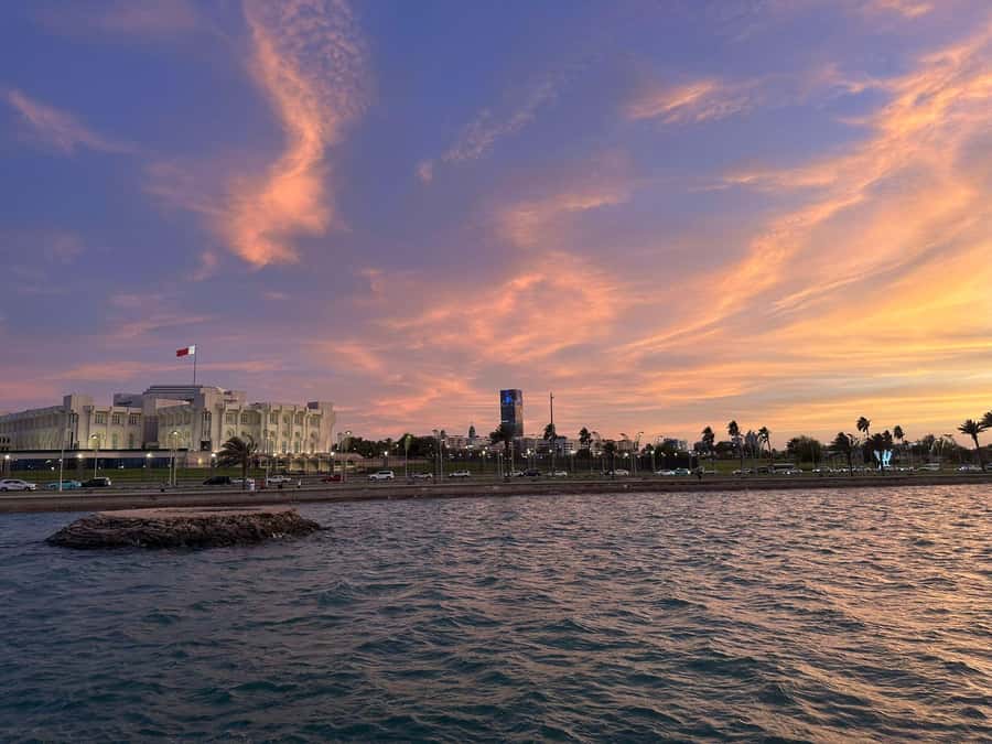 Discover the Best of Doha-City Tour & Traditional Dhow Ride - Guides, transport, and the small details that matter