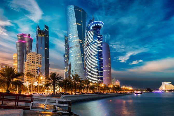 Doha City Tour: Guided Tour to Souq Waqif, Katara, Pearl Island - A fast way to meet four different Dohas