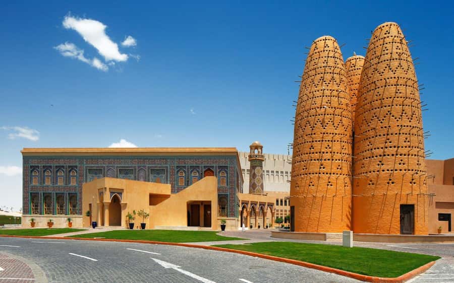 Doha: City Tour with Transport from Airport or Hotel - Timing, clothing, and practical details