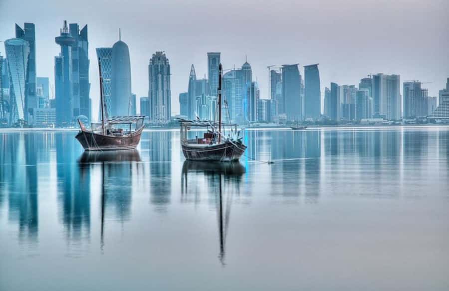 Doha: Cultural Dhow Harbor Cruise with Optional Tea & Dinner - Dinner on the Dhow