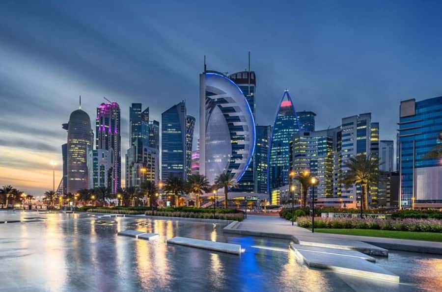 Doha: Cultural Dhow Harbor Cruise with Optional Tea & Dinner - Guide Service and Help with Photos