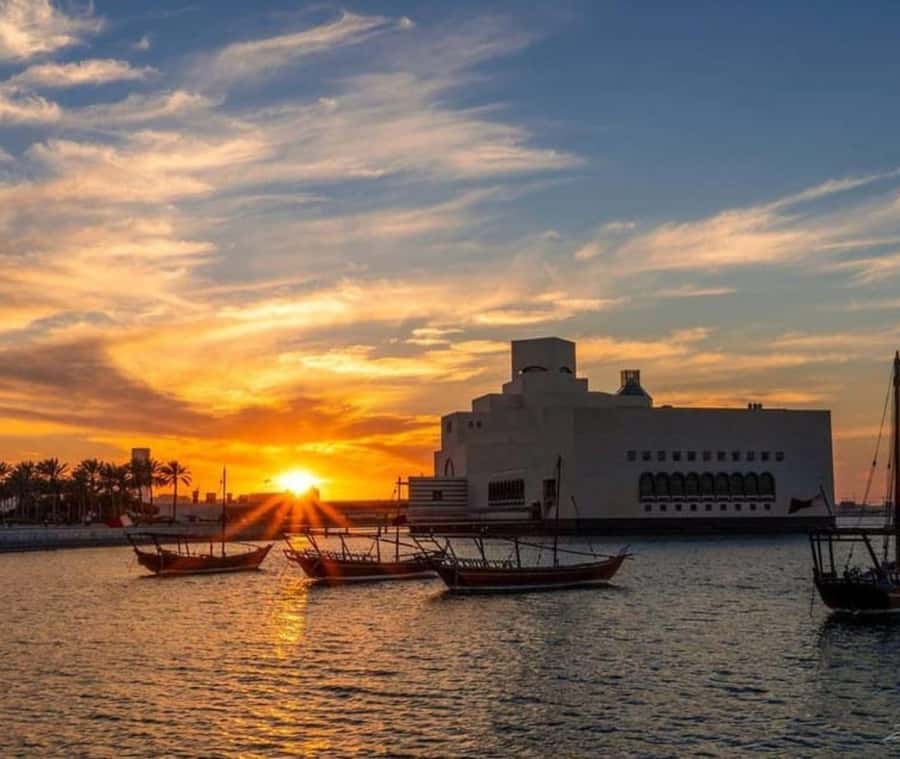 Doha: Dhow Cruise with Pickup, Drop-Off, Tea & Refreshments - The Corniche from the sea