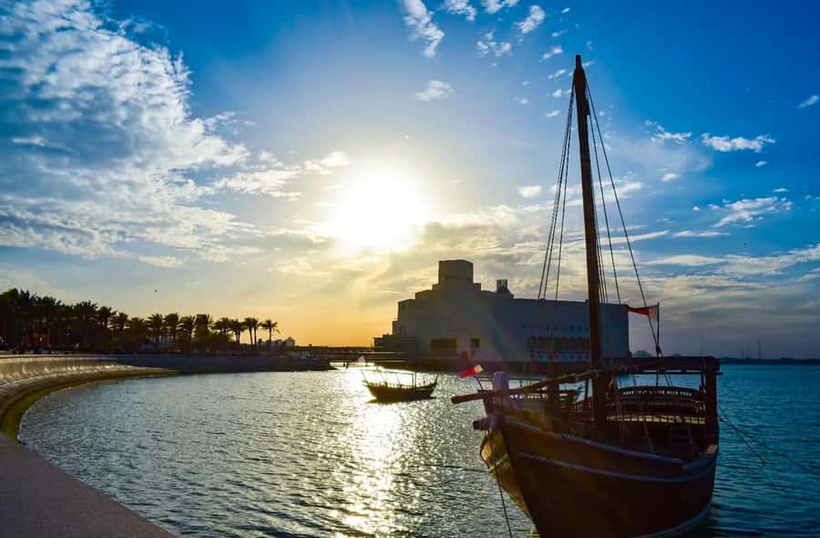 Doha: Full-Day City & North Qatar Tour with Hotel Pickup - Why this full-day route works