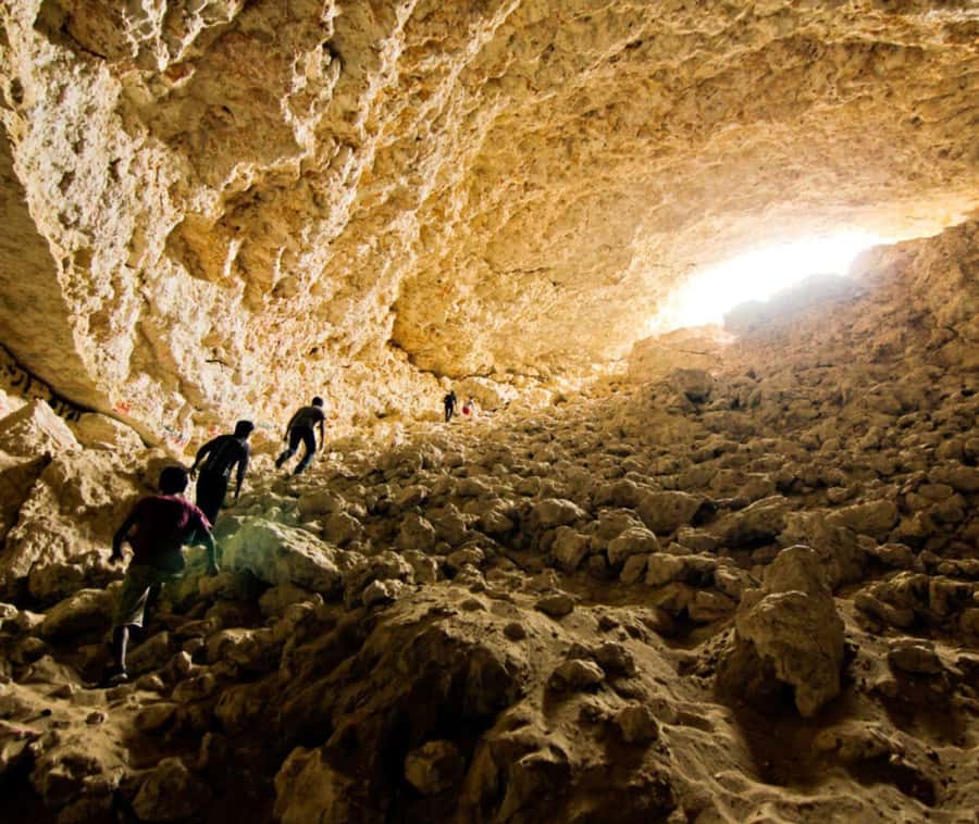 Doha: Guided Al Misfir Cave Tour - What the driver-guide adds