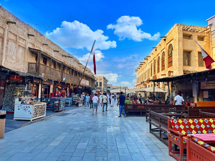 Doha: Guided City Tour to Souq Waqif, katara & pearl-island - The Pearl-Qatar: Finish With Modern Doha