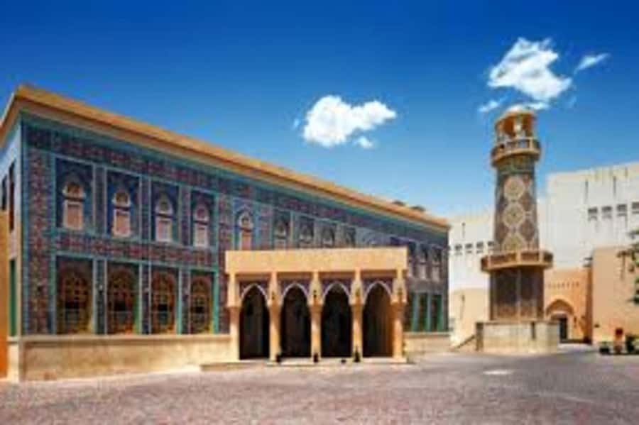 Doha: Guided City Tour with Hotel Pickup and Drop-Off - The Pearl-Qatar: polished waterfront Doha