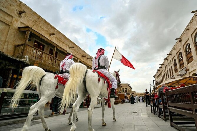Doha Highlights Guided Tour With Dhow Cruise - Souq Waqif: the most rewarding hour