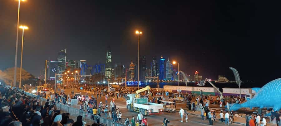 Doha Highlights tour with German speaking Tour Guide - Katara Cultural Village and its public art spaces