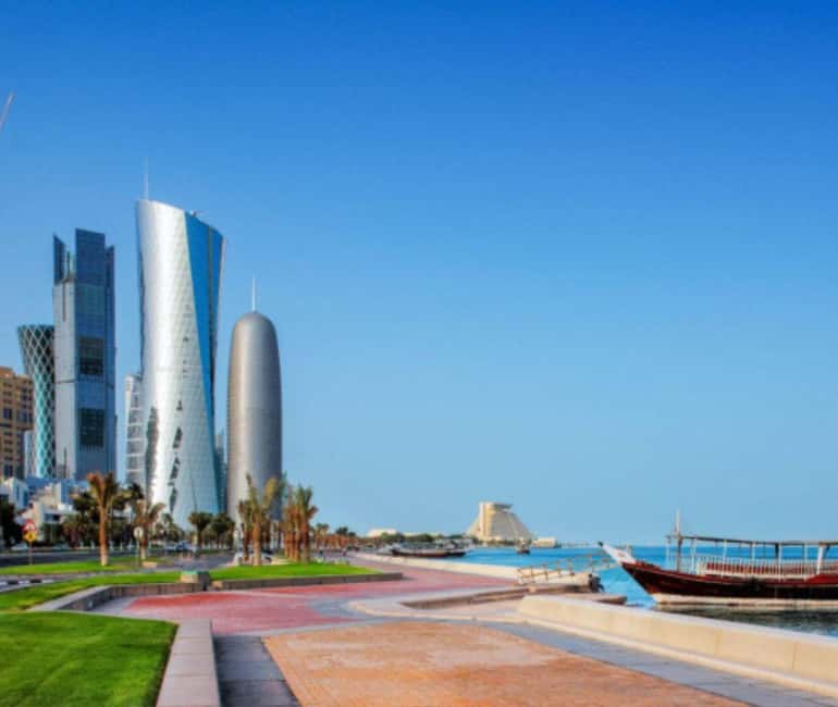 Doha: Iconic Spots & Hidden Corners Guided Photography Tour - Starting with Doha’s Corniche