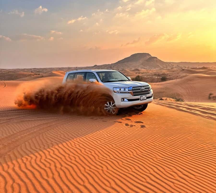 Doha: Inland Sea Desert Safari with Sunset & Sunrise Views - Sunset and sunrise: check the schedule carefully