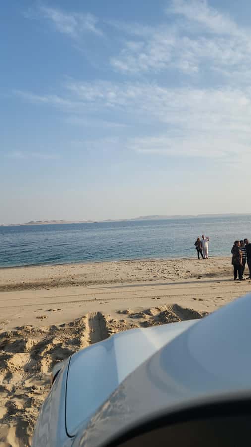Doha: inland sea Tour With Dune Bashing &Sandboarding fun - Guide quality and what it changes