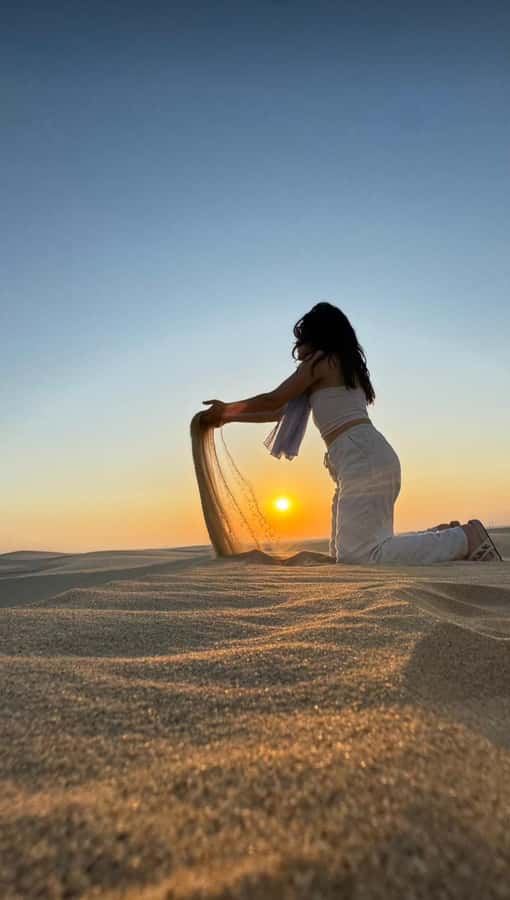 Doha: inland sea Tour With Dune Bashing &Sandboarding fun - From Doha to Sealine Beach