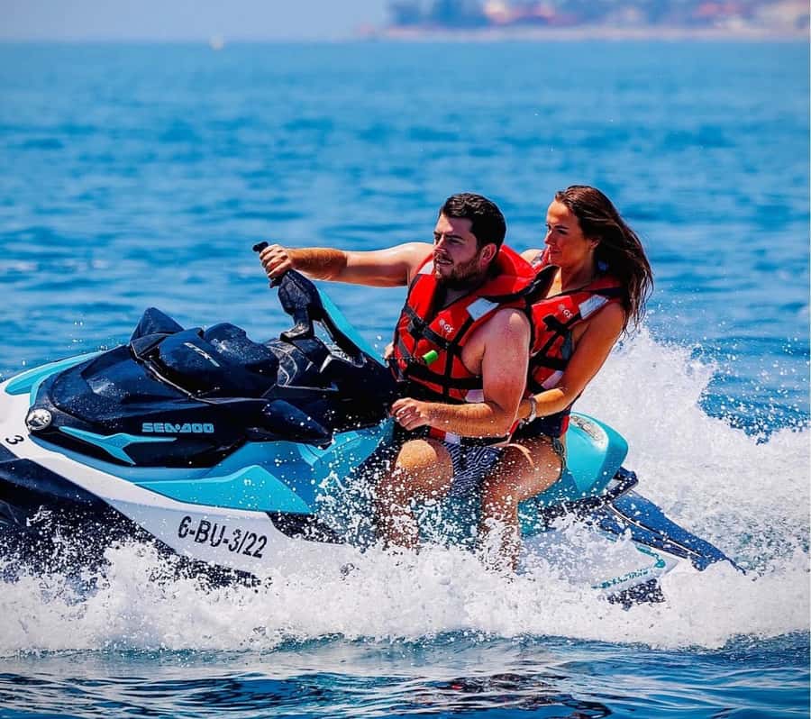 Doha Jet Ski Adventure – Ride the Arabian Waves - Who will enjoy this Doha activity most?