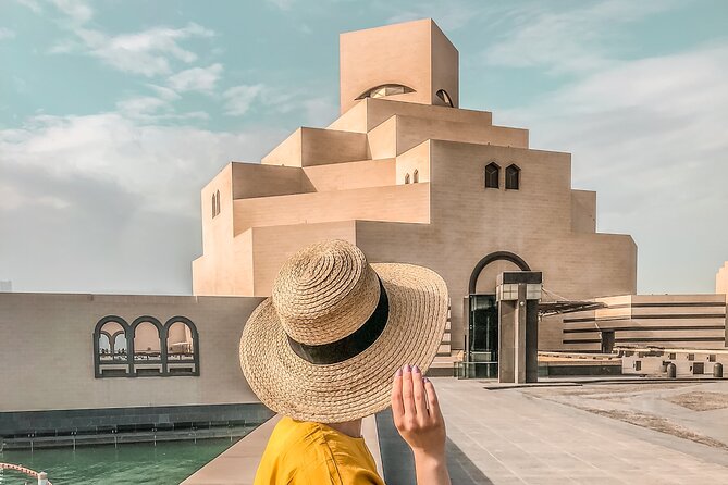 Doha Night City Tour With Pickup From Doha airport and Hotels - One hour among the lanes of Souq Waqif