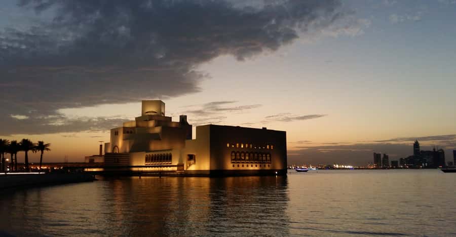 Doha Night Tour & Dhow Boat Cruise with Transfers - The Pearl-Qatar and its marina views