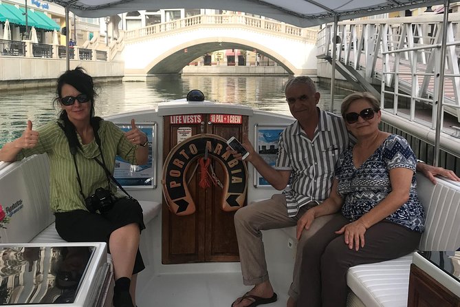 Doha: Pearl Island Food Tour – 7 Tastings, AC Vehicle - Karak and cheese chapati at Porto Arabia
