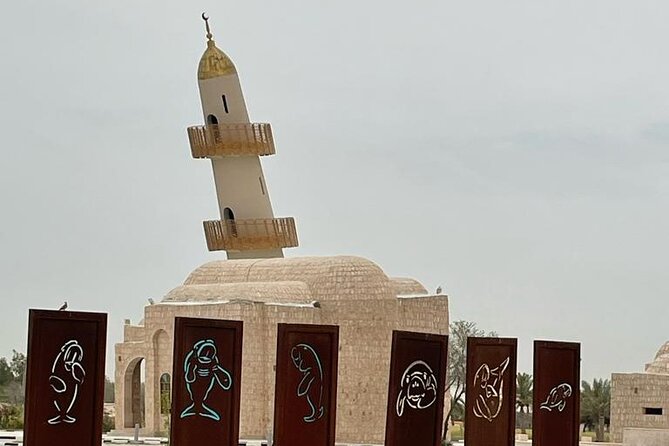 Doha, Qatar: Came Racing Track, Oryx & Sheikh Faisal Museum Tour. - The Arabian oryx stop