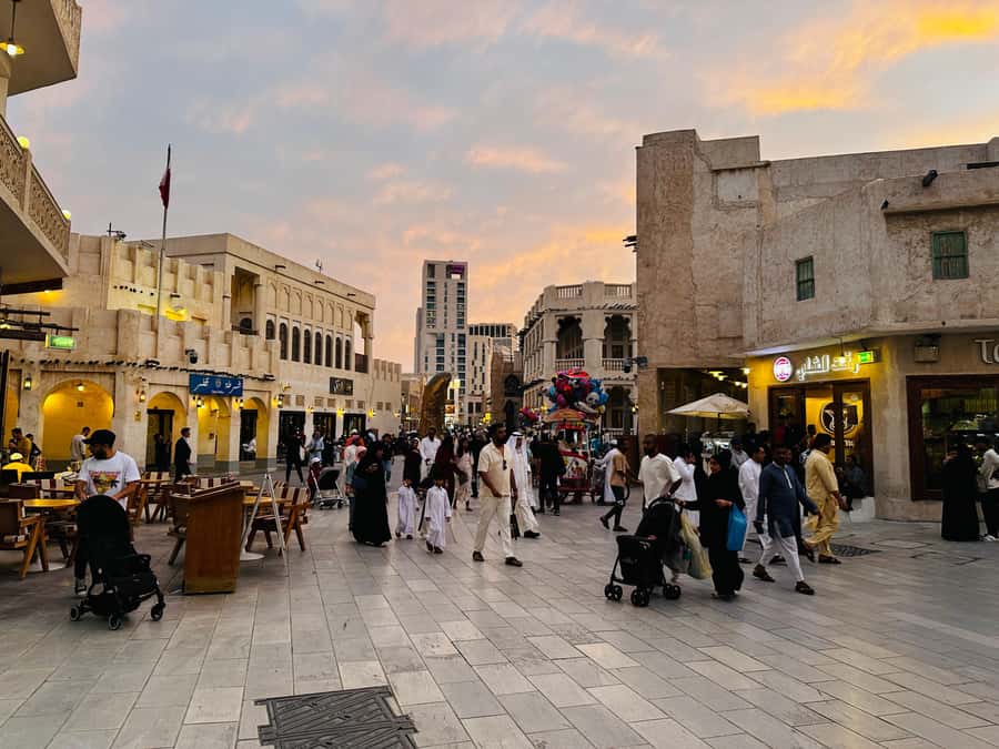 Doha, Qatar: City Sightseen Tour & Dhow Ride (Group/Private) - What the vehicle and guide add