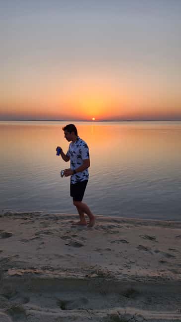 Doha Qatar : sealine adventure Camel Ride sandboard Sunset - Should you book the Doha Inland Sea safari?
