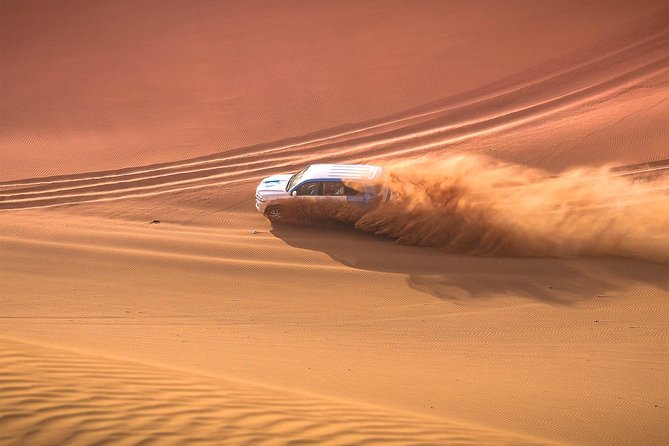 Doha: Safari, Dune bashing, Camel Ride, Sandboarding & Inland Sea - From Doha to the open desert