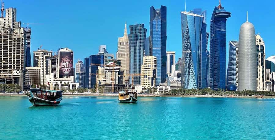 Doha: Sunset Experience, Traditional Dhow Cruise with Dinner - The guides can shape the evening