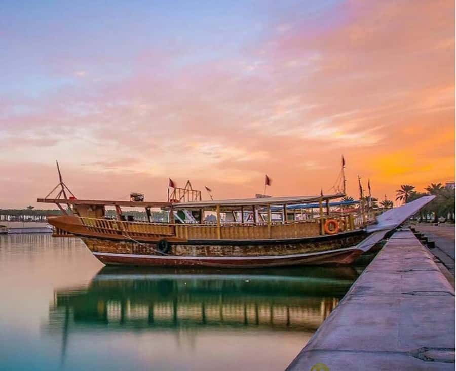 Doha: Traditional Dhow Cruise with Dinner Option - Arriving with Arabic Qahwa and tea