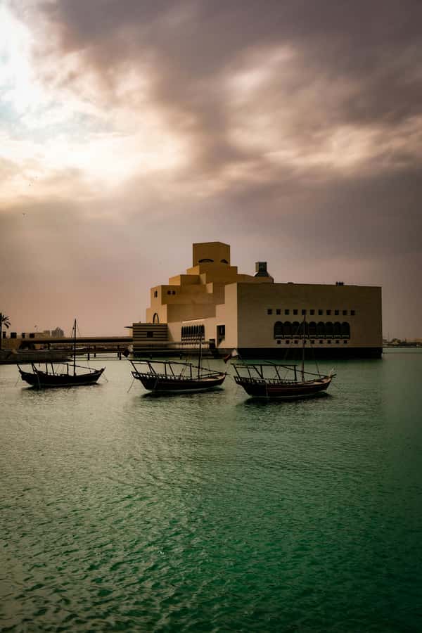 Doha: Visit Katara, Pearl, Souq Waqif, Museum, Cornishe - Private transport and guide style