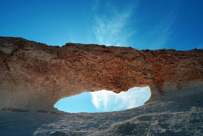 Doha: West Coast Tour ,Richard Serra Sculpture, Zekreet - Zekreet’s wind-shaped limestone rocks