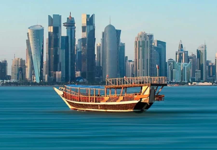 Doha:Wooden Dhow Dinner Cruise with Tea, Arabic Coffee/Dates - Who will enjoy this cruise most