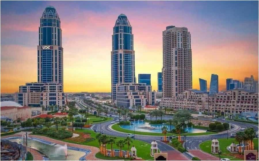 "Explore Doha: 4-Hour City Highlights Tour." - A short look at the Doha Corniche