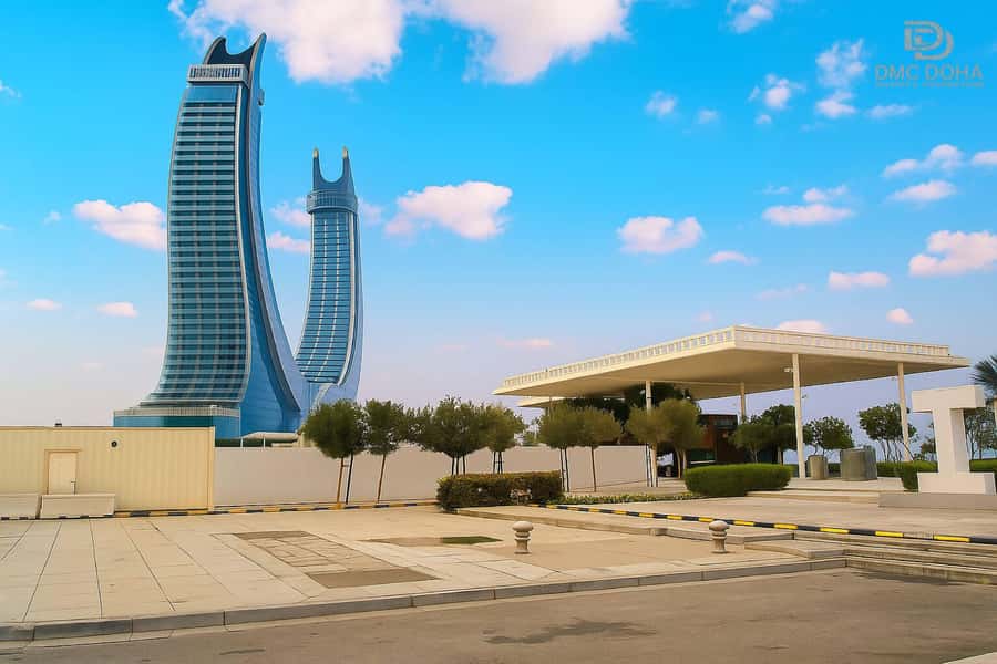 From Doha Cruise Terminal: 4 Hours Doha City Highlights Tour - The Pearl Qatar: Doha’s artificial island