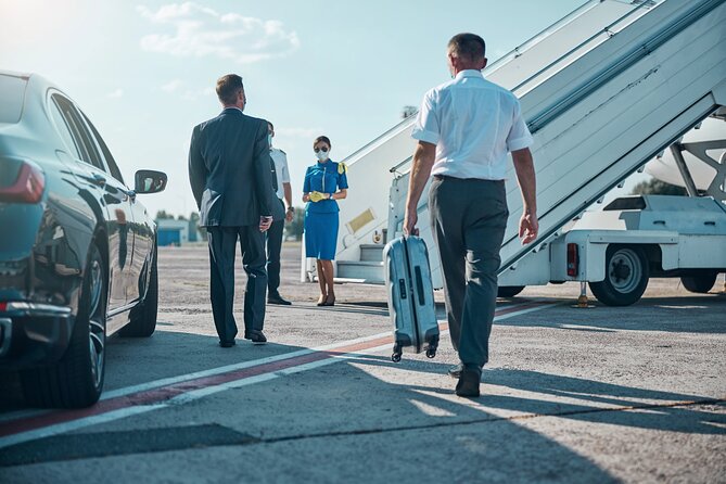 Private Doha Airport Transfer to Doha, Qatar - Why a private group booking can make sense