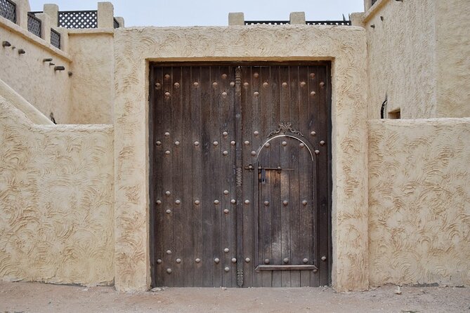 Qatar West Coast tour to Richard Serra Sculpture and Mushroom Rock Formation - The guide can shape the quality of the day