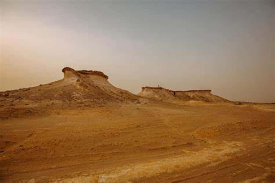 West Qatar-Doha Richard sierra,camel race,mushroom rock - Fort Zekreet and the feel of old desert ruins