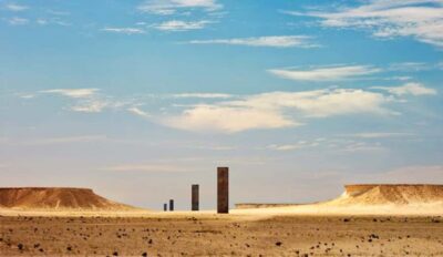 West Qatar tour to Richard Sierra sculpture,Umbrella Rock